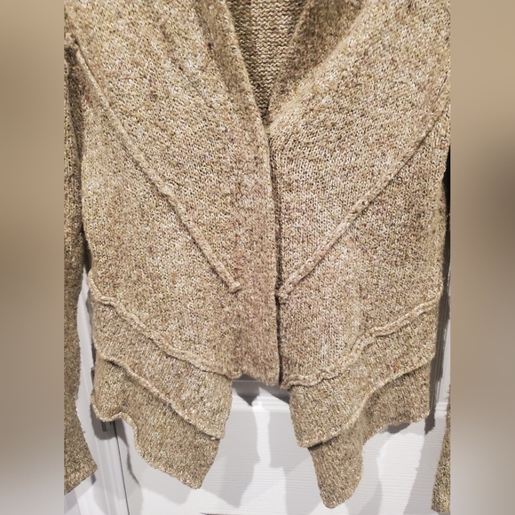 Fever heathered green and oatmeal Blazer style sweater with snaps - Picture 3 of 4